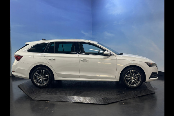 Škoda Octavia Combi 1.0 e-TSI Business Edition Plus Automaat | Navi | Clima | Cruise | Camera