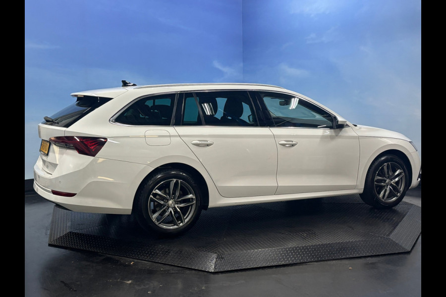 Škoda Octavia Combi 1.0 e-TSI Business Edition Plus Automaat | Navi | Clima | Cruise | Camera
