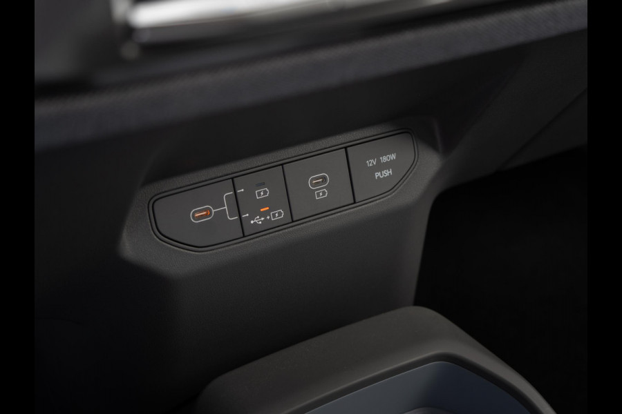 Kia EV3 Plus 81.4 kWh | Stoel en stuurverwarming | Navi | Dode hoek assistentie |