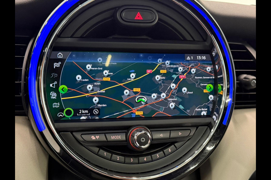 MINI 5-deurs 1.5 Cooper John Cooper Works Automaat Panoramadak Navigatie Camera Parkeersensoren Cruise Control Full Led Stoelverwarming Leder Climate Control Lichtmetalen velgen