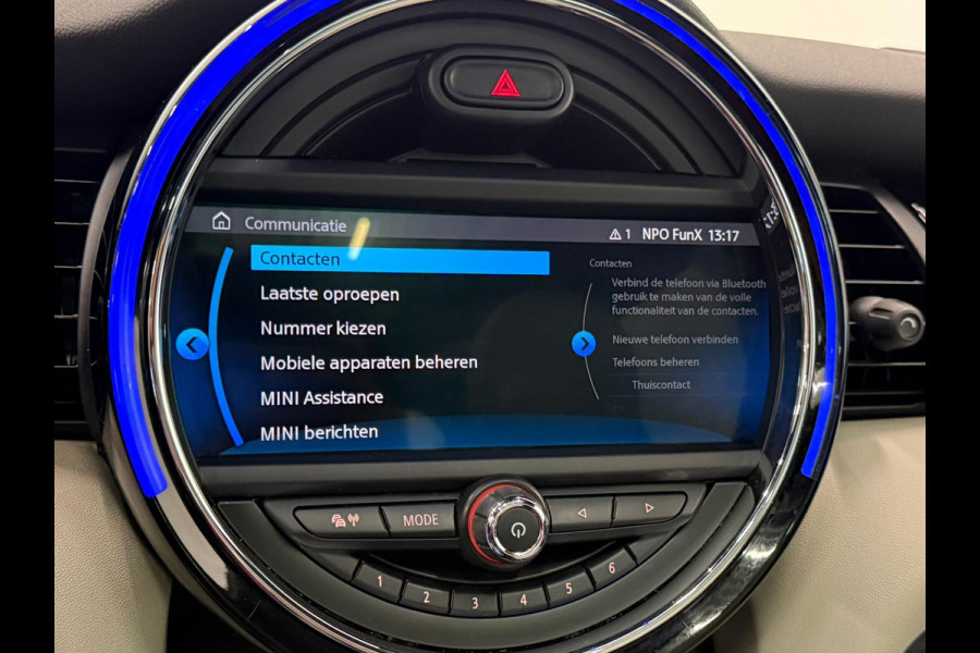 MINI 5-deurs 1.5 Cooper John Cooper Works Automaat Panoramadak Navigatie Camera Parkeersensoren Cruise Control Full Led Stoelverwarming Leder Climate Control Lichtmetalen velgen