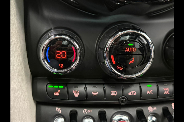 MINI 5-deurs 1.5 Cooper John Cooper Works Automaat Panoramadak Navigatie Camera Parkeersensoren Cruise Control Full Led Stoelverwarming Leder Climate Control Lichtmetalen velgen