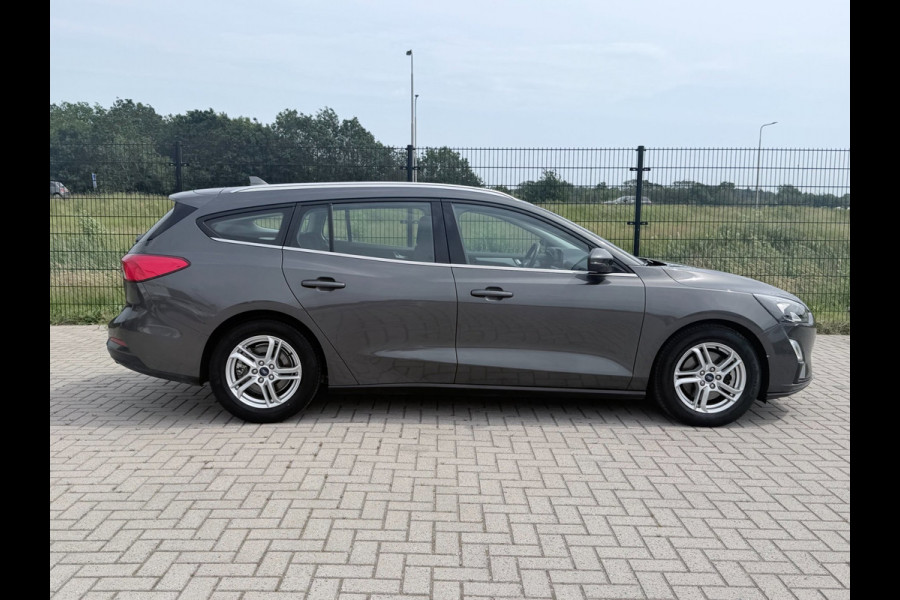 Ford FOCUS Wagon 1.0 EcoBoost Trend Edition Business | Carplay | Trekhaak | PDC |