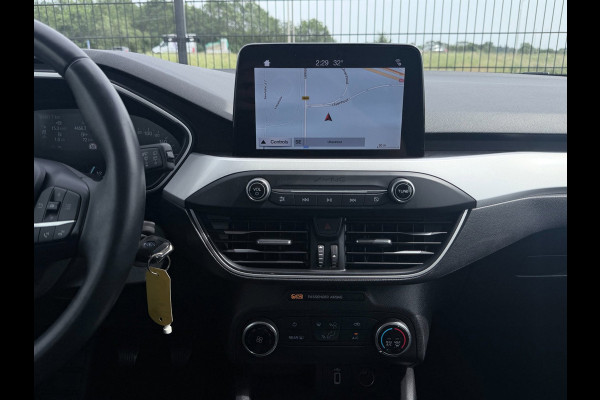 Ford FOCUS Wagon 1.0 EcoBoost Trend Edition Business | Carplay | Trekhaak | PDC |