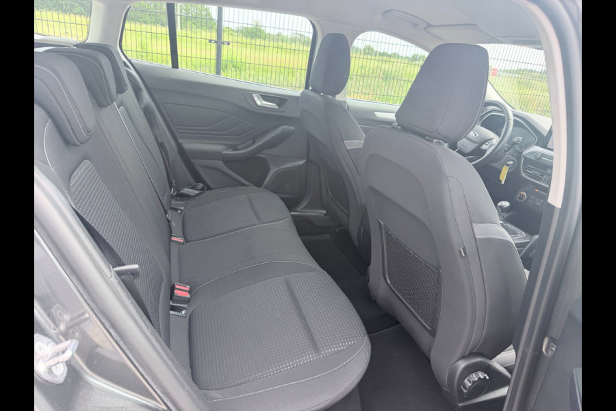 Ford FOCUS Wagon 1.0 EcoBoost Trend Edition Business | Carplay | Trekhaak | PDC |