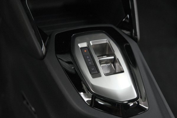 Peugeot 208 1.2 Hybrid 110 e-DCS6 Style | Parkeersensoren | Apple Carplay | Cruise Control | Airco