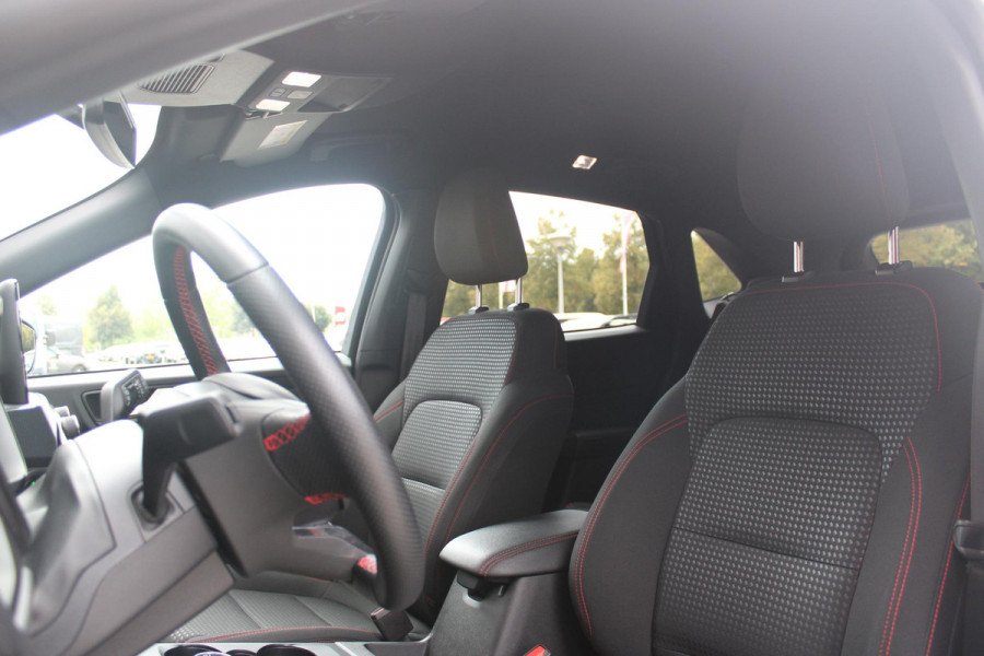 Ford Kuga 2.5 PHEV 225PK ST-LINE X | ELEKTRISCH WEGKLAPBARE TREKHAAK | NAVIGATIE | WINTER PACK: VOORRUIT/STUUR/STOEL VERWARMING | ACHTERBANK VERWARMING | DODEHOEKDETECTIE | CAMERA VOOR + ACHTER | KEYLESS ENTRY/START | RODE REMKLAUWEN | ADAPTIVE CRUISE CONTROL | DAB+ RADIO | APPLE CARPLAY/ANDROID AUTO | 19" LICHTMETALEN VELGEN | PARKEERSENSOREN VOOR + ACHTER | AUTOMATISCH INPARKEREN | ELEKTRISCH BEDIENBARE ACHTERKLEP |