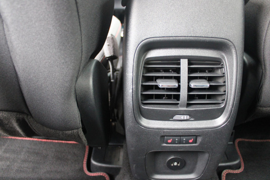 Ford Kuga 2.5 PHEV 225PK ST-LINE X | ELEKTRISCH WEGKLAPBARE TREKHAAK | NAVIGATIE | WINTER PACK: VOORRUIT/STUUR/STOEL VERWARMING | ACHTERBANK VERWARMING | DODEHOEKDETECTIE | CAMERA VOOR + ACHTER | KEYLESS ENTRY/START | RODE REMKLAUWEN | ADAPTIVE CRUISE CONTROL | DAB+ RADIO | APPLE CARPLAY/ANDROID AUTO | 19" LICHTMETALEN VELGEN | PARKEERSENSOREN VOOR + ACHTER | AUTOMATISCH INPARKEREN | ELEKTRISCH BEDIENBARE ACHTERKLEP |