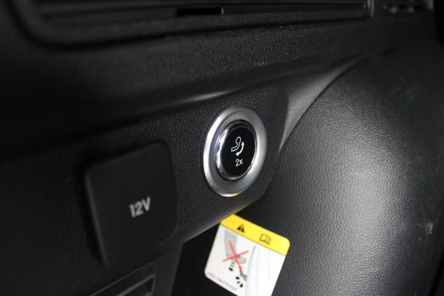 Ford Kuga 2.5 PHEV 225PK ST-LINE X | ELEKTRISCH WEGKLAPBARE TREKHAAK | NAVIGATIE | WINTER PACK: VOORRUIT/STUUR/STOEL VERWARMING | ACHTERBANK VERWARMING | DODEHOEKDETECTIE | CAMERA VOOR + ACHTER | KEYLESS ENTRY/START | RODE REMKLAUWEN | ADAPTIVE CRUISE CONTROL | DAB+ RADIO | APPLE CARPLAY/ANDROID AUTO | 19" LICHTMETALEN VELGEN | PARKEERSENSOREN VOOR + ACHTER | AUTOMATISCH INPARKEREN | ELEKTRISCH BEDIENBARE ACHTERKLEP |