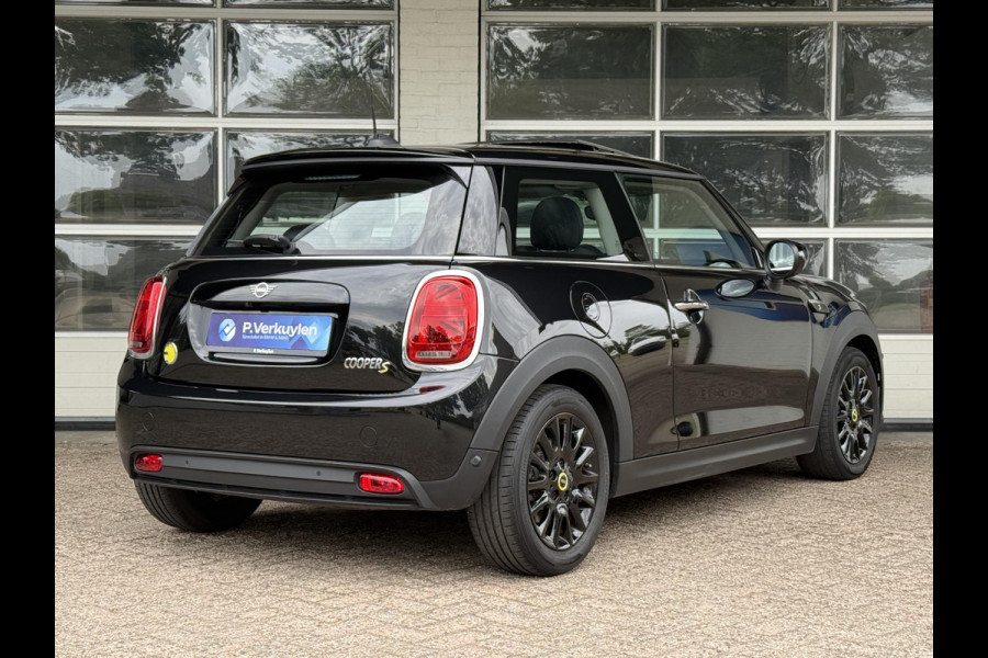 MINI Electric MINI Electric 33 kWh | PANORAMA | HARMAN KARDON | LEDEREN SPORTSTOELEN | CAMERA | KEYLESS |
