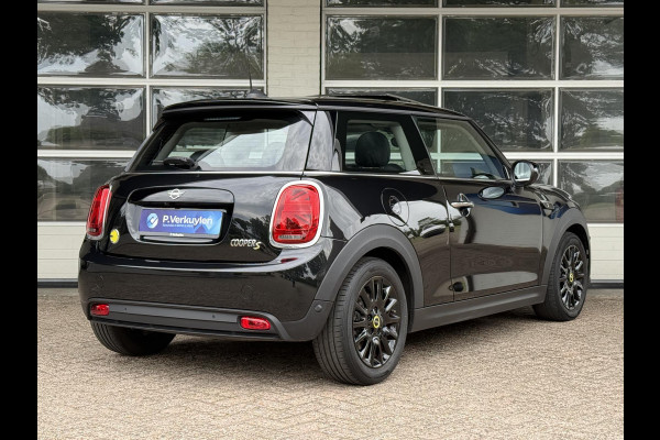 MINI Electric MINI Electric 33 kWh | PANORAMA | HARMAN KARDON | LEDEREN SPORTSTOELEN | CAMERA | KEYLESS |