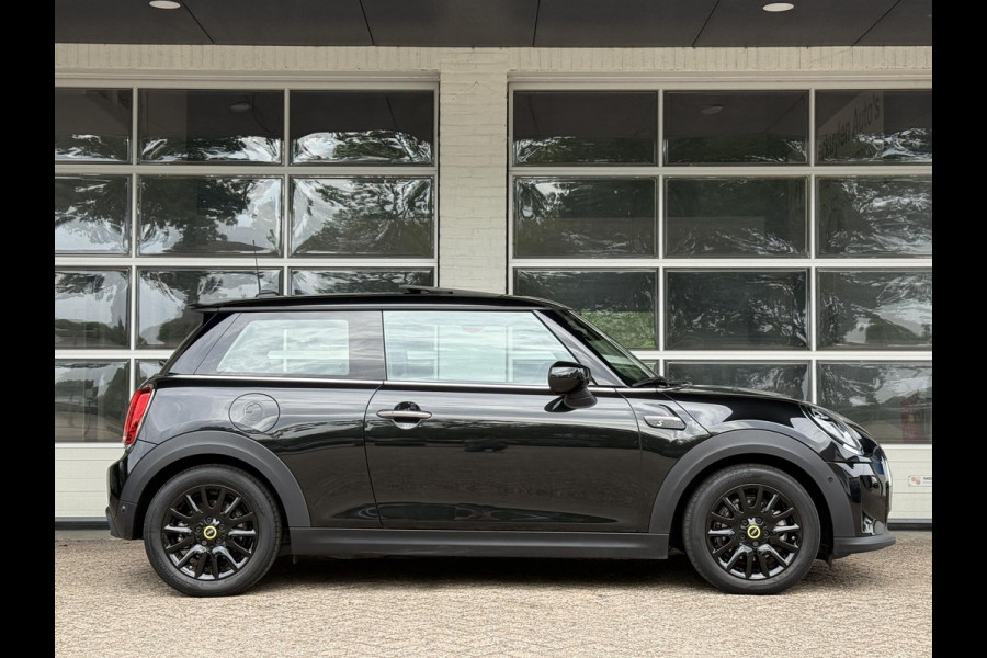 MINI Electric MINI Electric 33 kWh | PANORAMA | HARMAN KARDON | LEDEREN SPORTSTOELEN | CAMERA | KEYLESS |