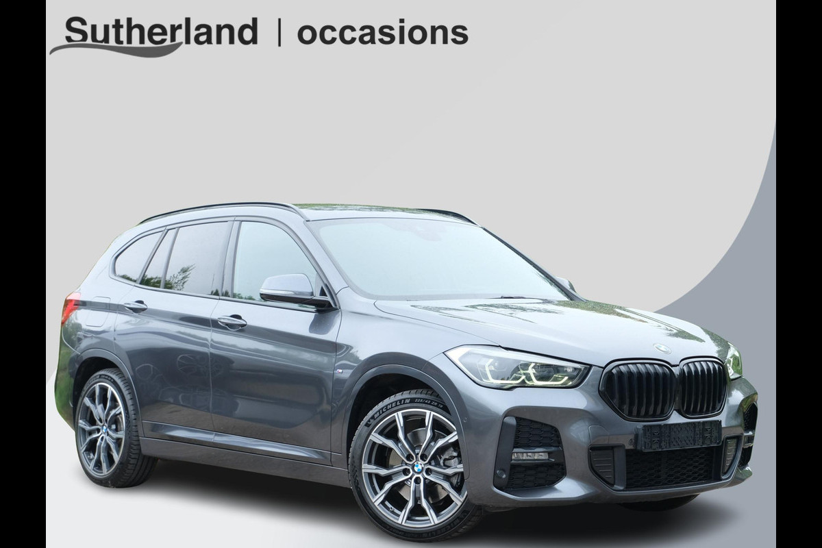 BMW X1 xDrive25e M-sport | PHEV | M pakket | Keyless entry | Camera | Elektrische stoelen met geheugen | Head up Display