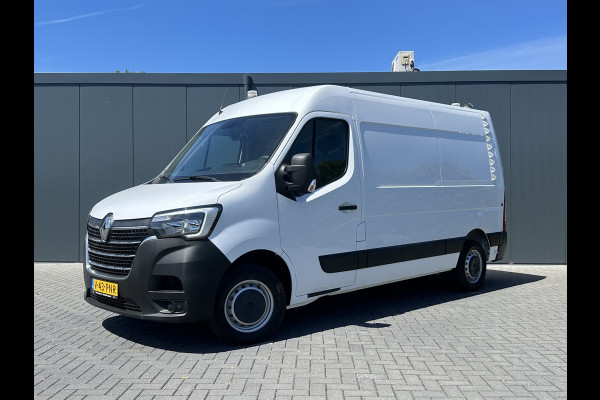 Renault Master 2.3 dCi 150 PK / L2H2 / TREKHAAK / CAMERA / AIRCO / CRUISE / 2.500 KG AHG