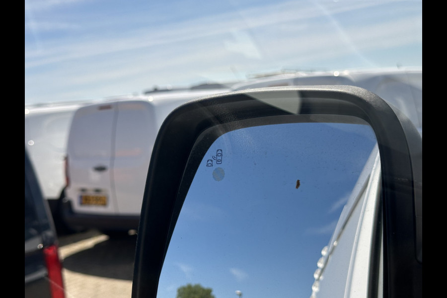 Renault Master 2.3 dCi 150 PK / L2H2 / TREKHAAK / CAMERA / AIRCO / CRUISE / 2.500 KG AHG