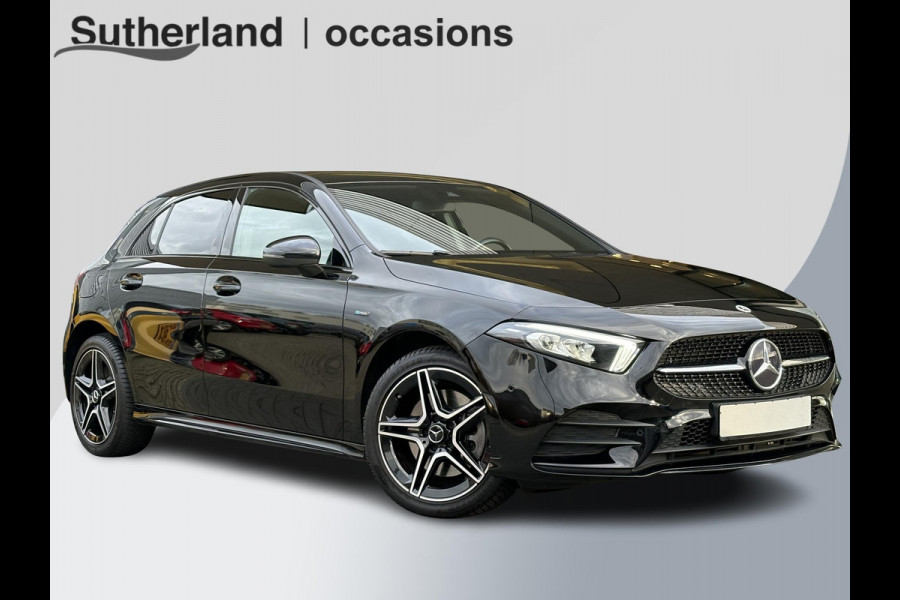 Mercedes-Benz A-Klasse 250 e AMG Line | Stoelverwarming | Navigatie | Getint glas | PDC | Climate contol