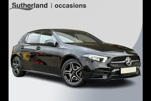 Mercedes-Benz A-Klasse 250 e AMG Line | Stoelverwarming | Navigatie | Getint glas | PDC | Climate contol