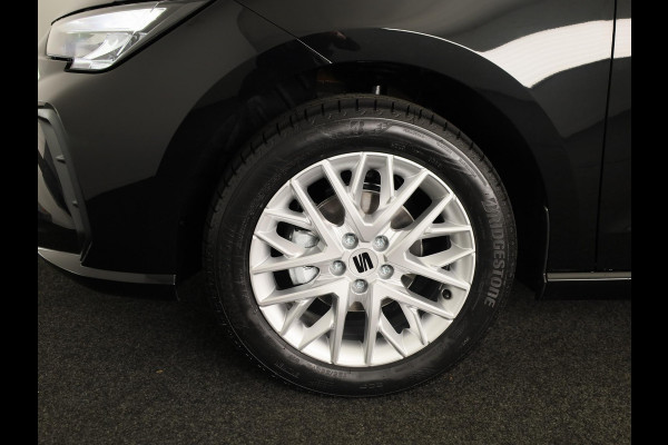 Seat Ibiza Style 1.0 EcoTSI 95 PK | Midnight Black Metallic | Apple Carplay | Park Assist | Cruise Control