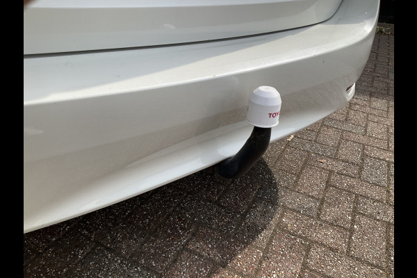 Toyota Avensis Touring Sports 1.8 VVT-i SkyView Limited Automaat Trekhaak Stoelverw Camera Dealer-Onderhouden!
