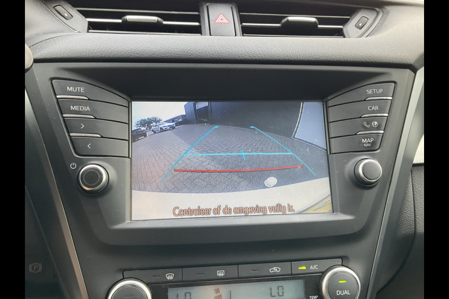 Toyota Avensis Touring Sports 1.8 VVT-i SkyView Limited Automaat Trekhaak Stoelverw Camera Dealer-Onderhouden!