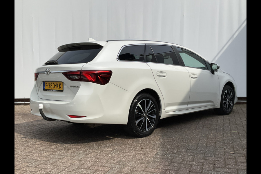 Toyota Avensis Touring Sports 1.8 VVT-i SkyView Limited Automaat Trekhaak Stoelverw Camera Dealer-Onderhouden!