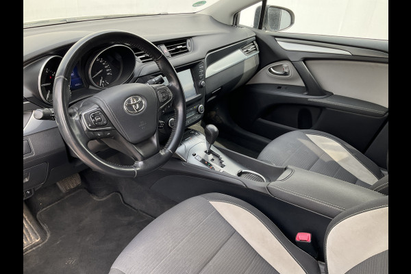 Toyota Avensis Touring Sports 1.8 VVT-i SkyView Limited Automaat Trekhaak Stoelverw Camera Dealer-Onderhouden!