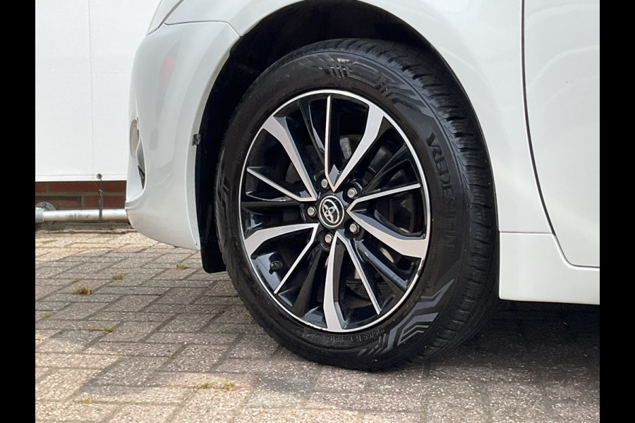 Toyota Avensis Touring Sports 1.8 VVT-i SkyView Limited Automaat Trekhaak Stoelverw Camera Dealer-Onderhouden!