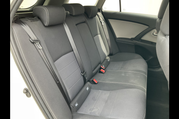 Toyota Avensis Touring Sports 1.8 VVT-i SkyView Limited Automaat Trekhaak Stoelverw Camera Dealer-Onderhouden!