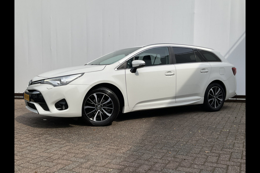 Toyota Avensis Touring Sports 1.8 VVT-i SkyView Limited Automaat Trekhaak Stoelverw Camera Dealer-Onderhouden!