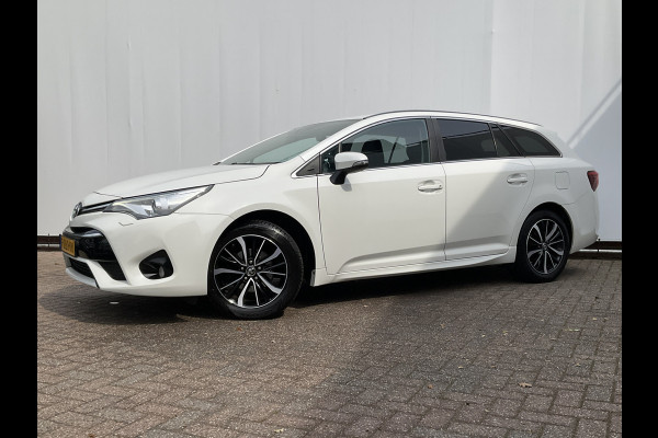Toyota Avensis Touring Sports 1.8 VVT-i SkyView Limited Automaat Trekhaak Stoelverw Camera Dealer-Onderhouden!
