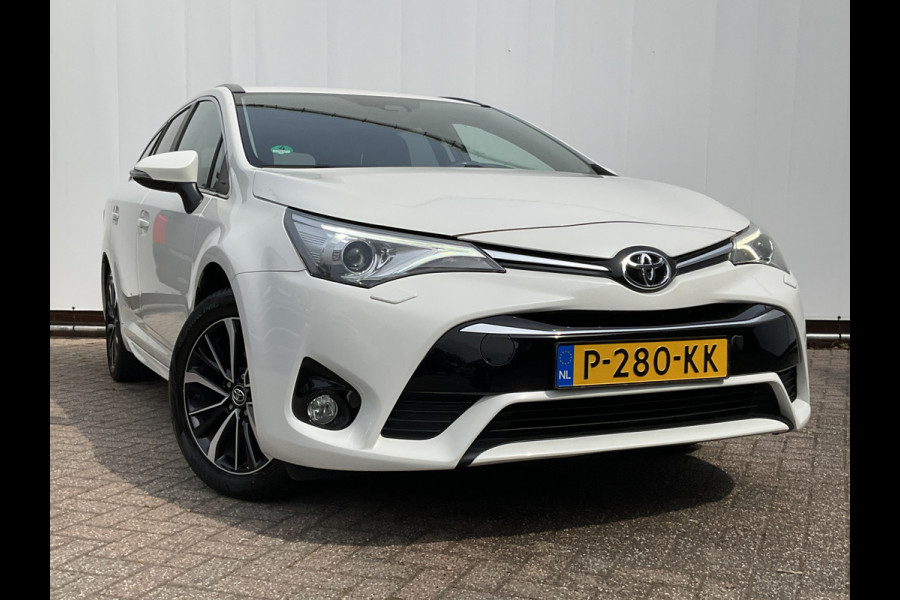 Toyota Avensis Touring Sports 1.8 VVT-i SkyView Limited Automaat Trekhaak Stoelverw Camera Dealer-Onderhouden!