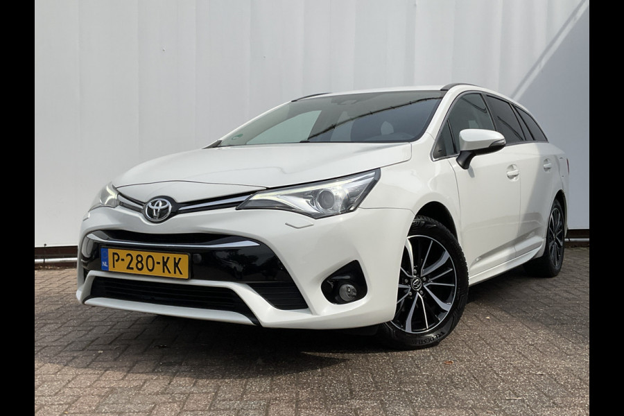 Toyota Avensis Touring Sports 1.8 VVT-i SkyView Limited Automaat Trekhaak Stoelverw Camera Dealer-Onderhouden!