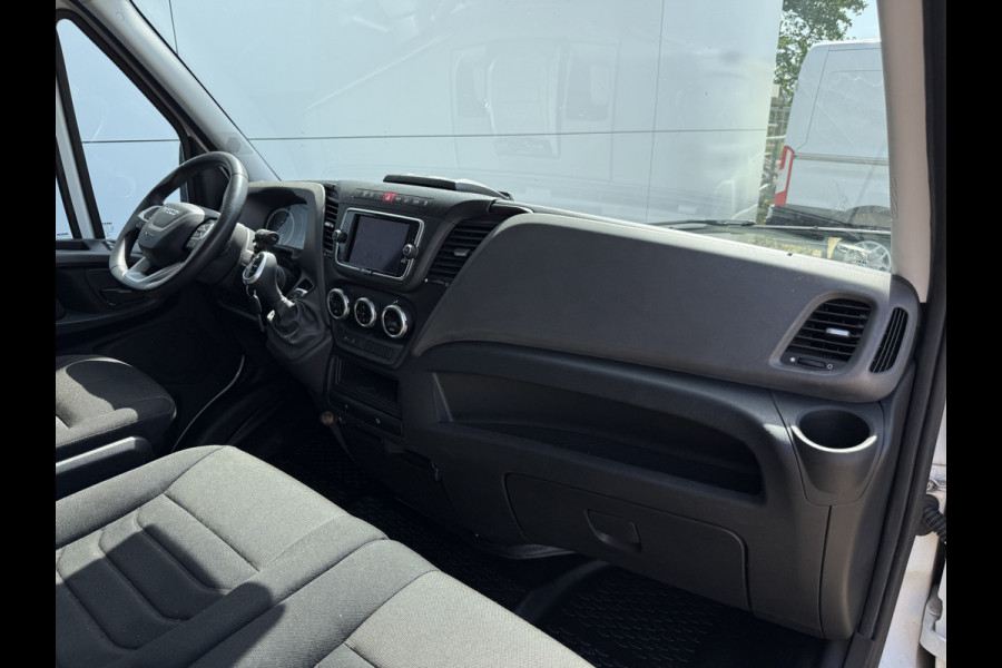 Iveco Daily 35S18 3.0 Automaat L4H2 LED Climate Control Cruise Control Camera