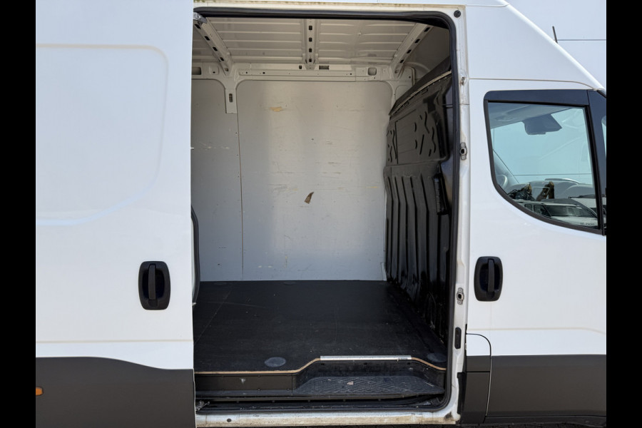 Iveco Daily 35S18 3.0 Automaat L4H2 LED Climate Control Cruise Control Camera