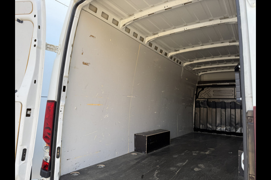 Iveco Daily 35S18 3.0 Automaat L4H2 LED Climate Control Cruise Control Camera