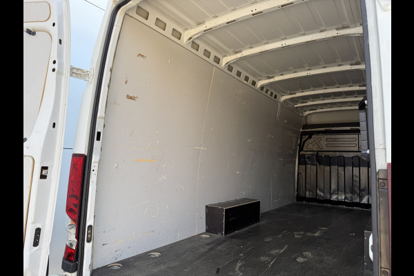 Iveco Daily 35S18 3.0 Automaat L4H2 LED Climate Control Cruise Control Camera