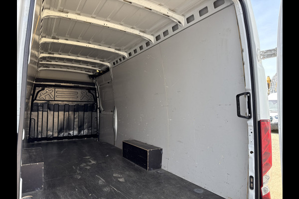 Iveco Daily 35S18 3.0 Automaat L4H2 LED Climate Control Cruise Control Camera