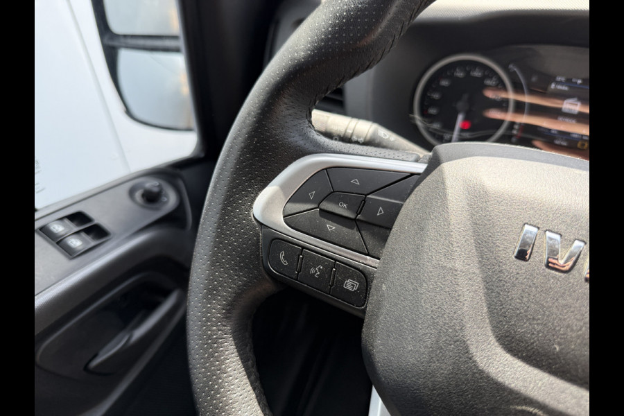Iveco Daily 35S18 3.0 Automaat L4H2 LED Climate Control Cruise Control Camera