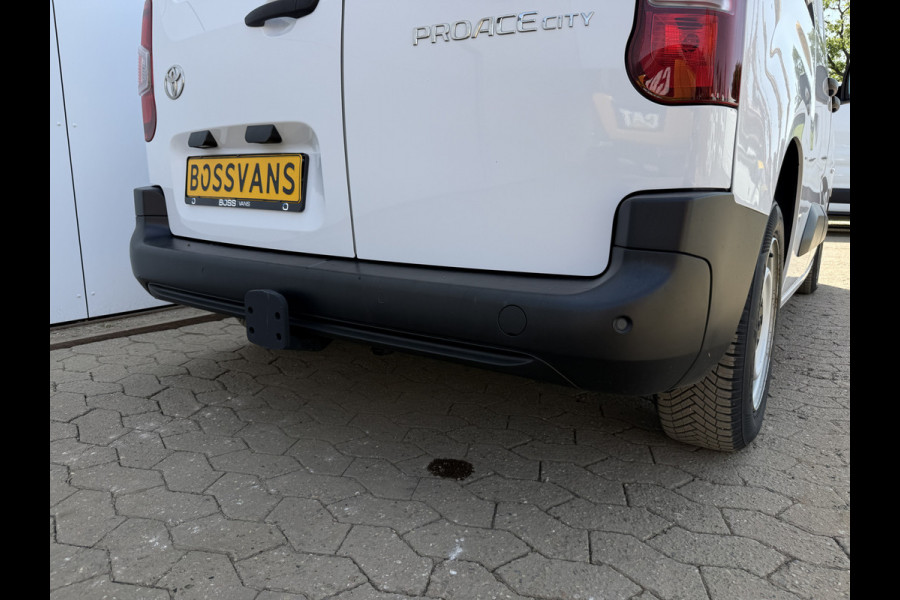 Toyota PROACE CITY 1.5 D 100PK Nieuw Model! L1 Climate Control Cruise Control Lane Assist Stoelverwarming Parkeersensoren