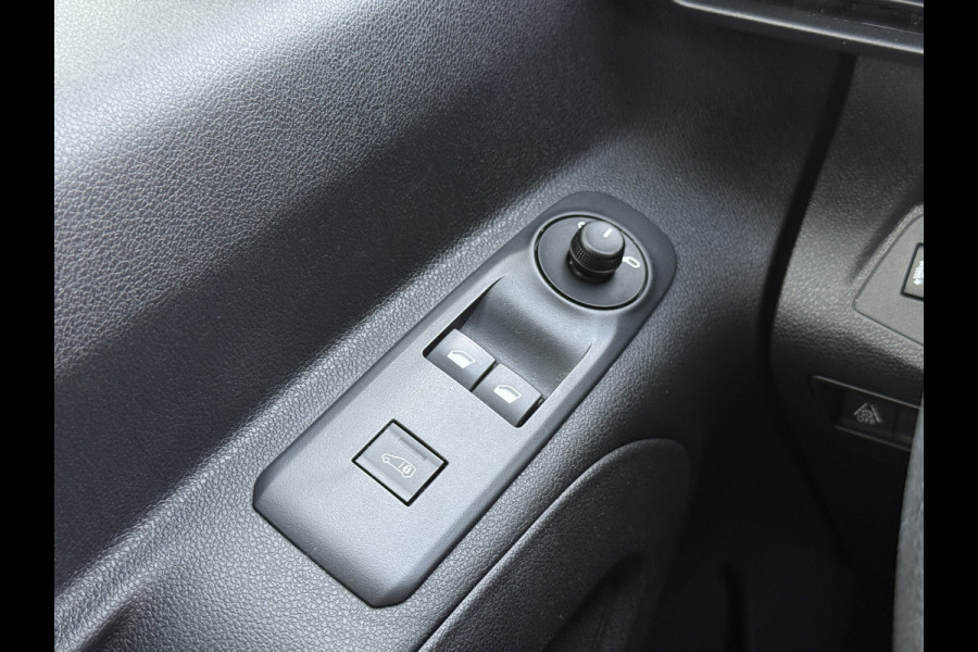 Toyota PROACE CITY 1.5 D 100PK Nieuw Model! L1 Climate Control Cruise Control Lane Assist Stoelverwarming Parkeersensoren