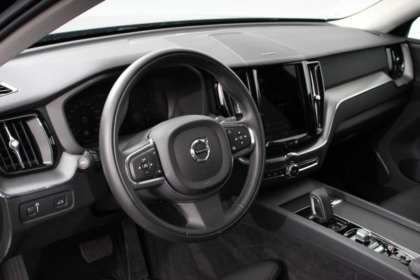 Volvo XC60 2.0 B4 197pk Momentum Pro Navigatie Lederen Bekleding Harman kardon AudioPro DAB Climate Control Camera Stoelverwarming Elektrische bedienbare achterklep