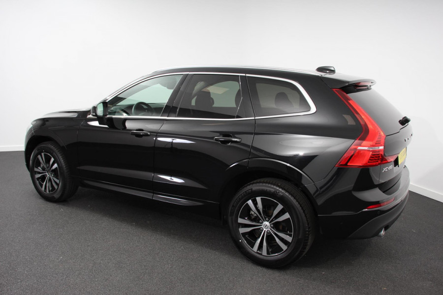 Volvo XC60 2.0 B4 197pk Momentum Pro Navigatie Lederen Bekleding Harman kardon AudioPro DAB Climate Control Camera Stoelverwarming Elektrische bedienbare achterklep