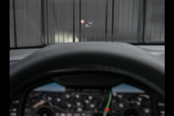 Audi Q8 55 TFSI e quattro Pro Line S | Panoramadak | 360 Camera | B&O | Head-up | Achterasbesturing | Luchtvering | Ambiance interieur | Soft close | Trekhaak | Stuurwiel verwarmd |