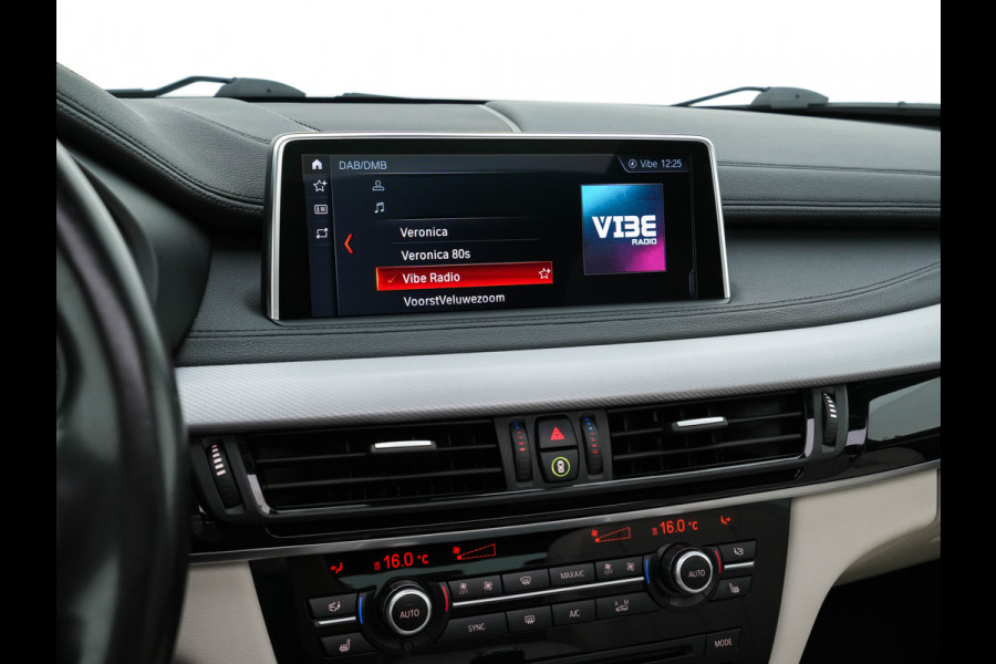BMW X6 M50d Aut. *PANO |  LEATHER | FULL-LED | HARMAN/KARDON | DIGI-COCKPIT | CAMERA | MEMORY-PACK | HEATED-COMFORTSEATS | NAVI-FULLMAP | SHIFTPADDLES | HEAD-UP | PRIVACYGLASS | 20"ALU*