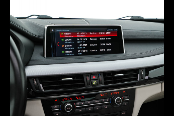 BMW X6 M50d Aut. *PANO |  LEATHER | FULL-LED | HARMAN/KARDON | DIGI-COCKPIT | CAMERA | MEMORY-PACK | HEATED-COMFORTSEATS | NAVI-FULLMAP | SHIFTPADDLES | HEAD-UP | PRIVACYGLASS | 20"ALU*