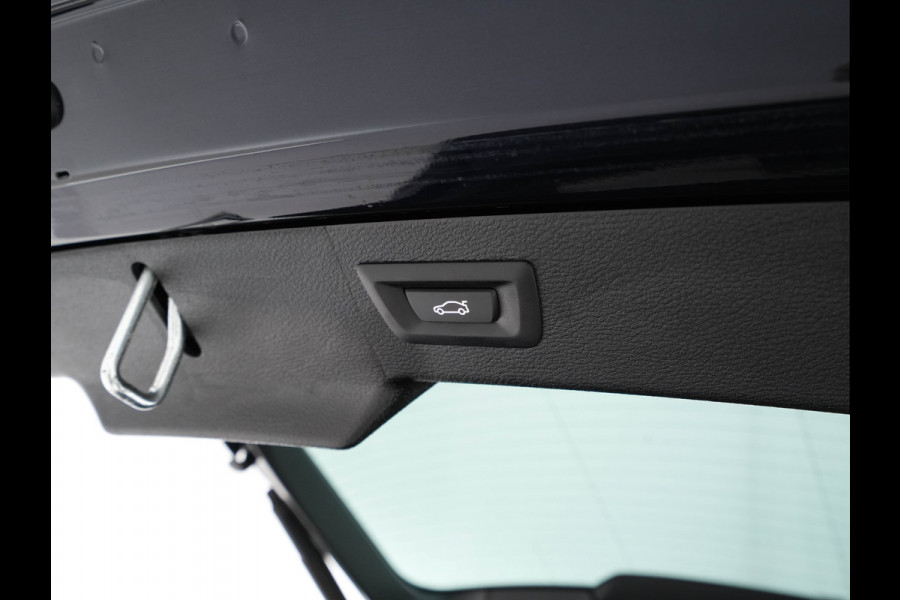 BMW X6 M50d Aut. *PANO |  LEATHER | FULL-LED | HARMAN/KARDON | DIGI-COCKPIT | CAMERA | MEMORY-PACK | HEATED-COMFORTSEATS | NAVI-FULLMAP | SHIFTPADDLES | HEAD-UP | PRIVACYGLASS | 20"ALU*