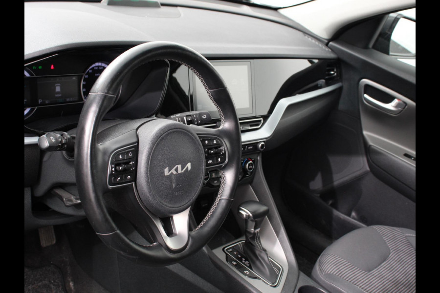 Kia Niro 1.6 GDi PHEV Hybrid DynamicPlusLine Climate control Cruise control Lichtmetalen velgen Led Navigatie Parkeersensoren Camera Apple Carplay/ Android auto Trekhaak