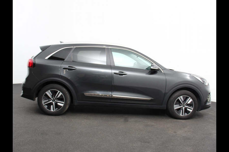 Kia Niro 1.6 GDi PHEV Hybrid DynamicPlusLine Climate control Cruise control Lichtmetalen velgen Led Navigatie Parkeersensoren Camera Apple Carplay/ Android auto Trekhaak