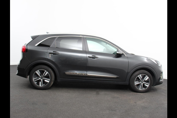 Kia Niro 1.6 GDi PHEV Hybrid DynamicPlusLine Climate control Cruise control Lichtmetalen velgen Led Navigatie Parkeersensoren Camera Apple Carplay/ Android auto Trekhaak