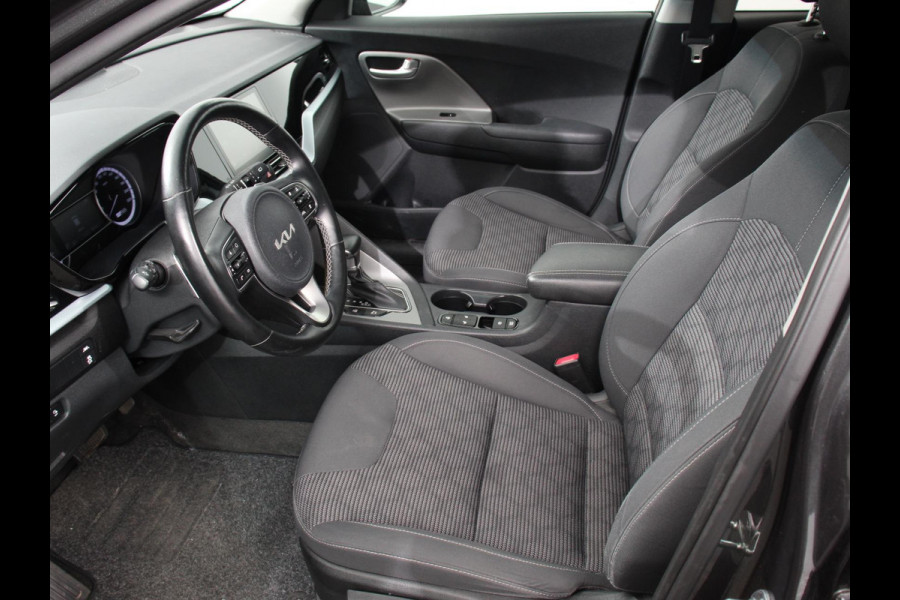 Kia Niro 1.6 GDi PHEV Hybrid DynamicPlusLine Climate control Cruise control Lichtmetalen velgen Led Navigatie Parkeersensoren Camera Apple Carplay/ Android auto Trekhaak